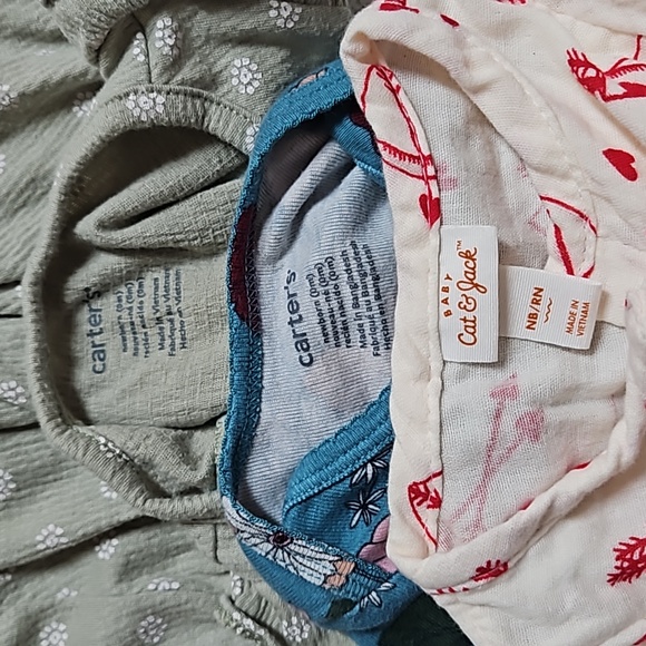 Baby clothes bundle - Picture 11 of 12